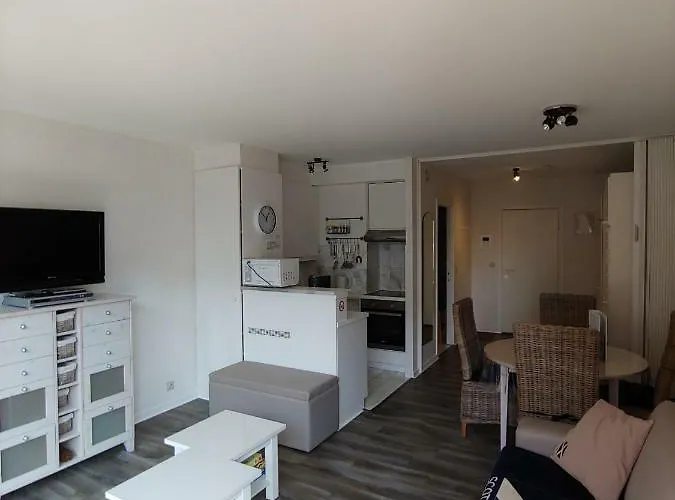 Studio Center Of W/parking & South Terrace