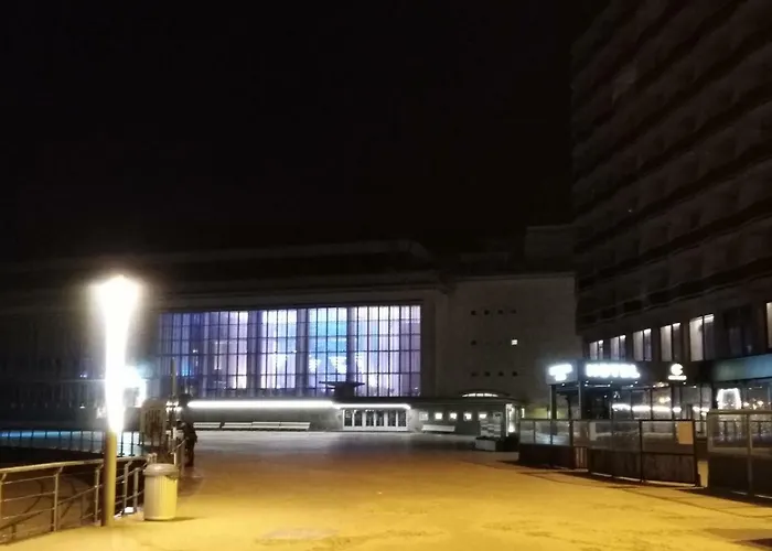 Studio Center Of W/parking & South Terrace